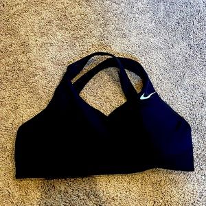 Nike Nursing Bra Size M